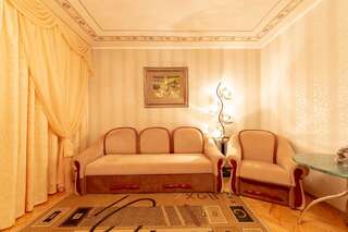 Апартаменты Comfortable three bedroom apartment st. Kutuzova, 14 Киев-2