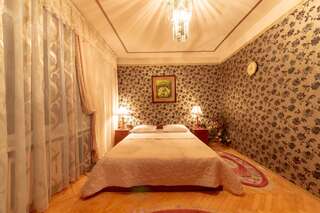 Апартаменты Comfortable three bedroom apartment st. Kutuzova, 14 Киев-7
